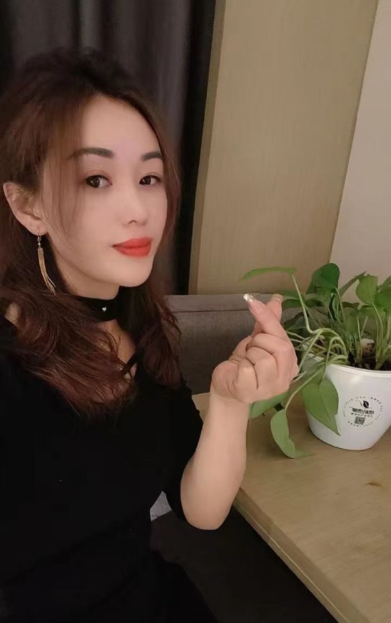 宝山大胸两姐妹