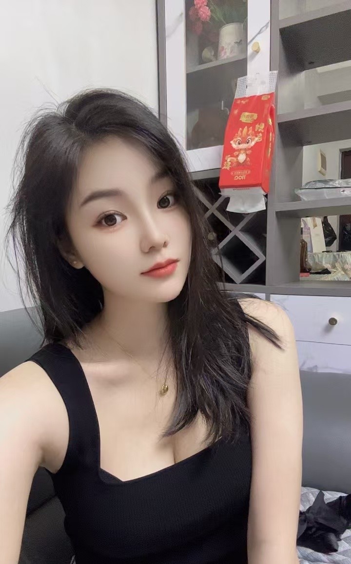 性感腿模小辣椒