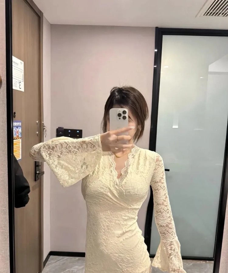 丰满小妖精