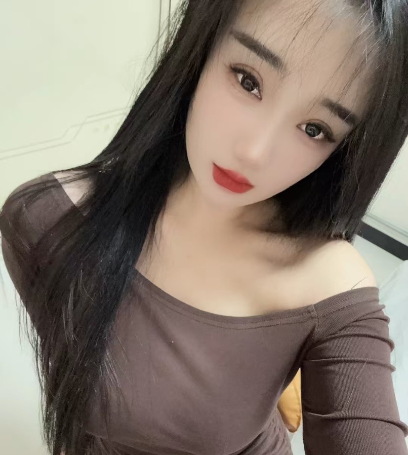 大胸美女