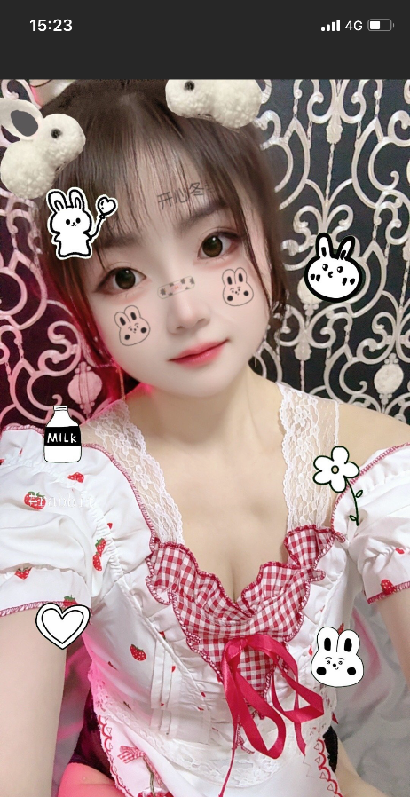 文文。小美女