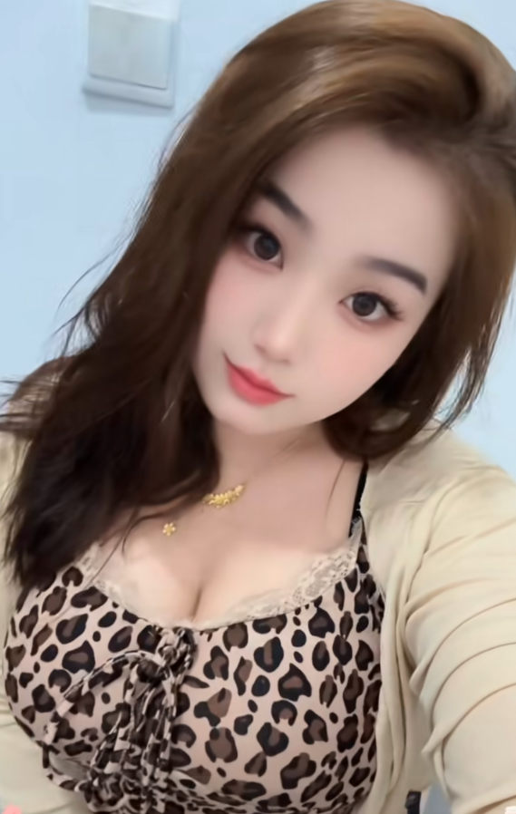 宝山风骚大胸妹子