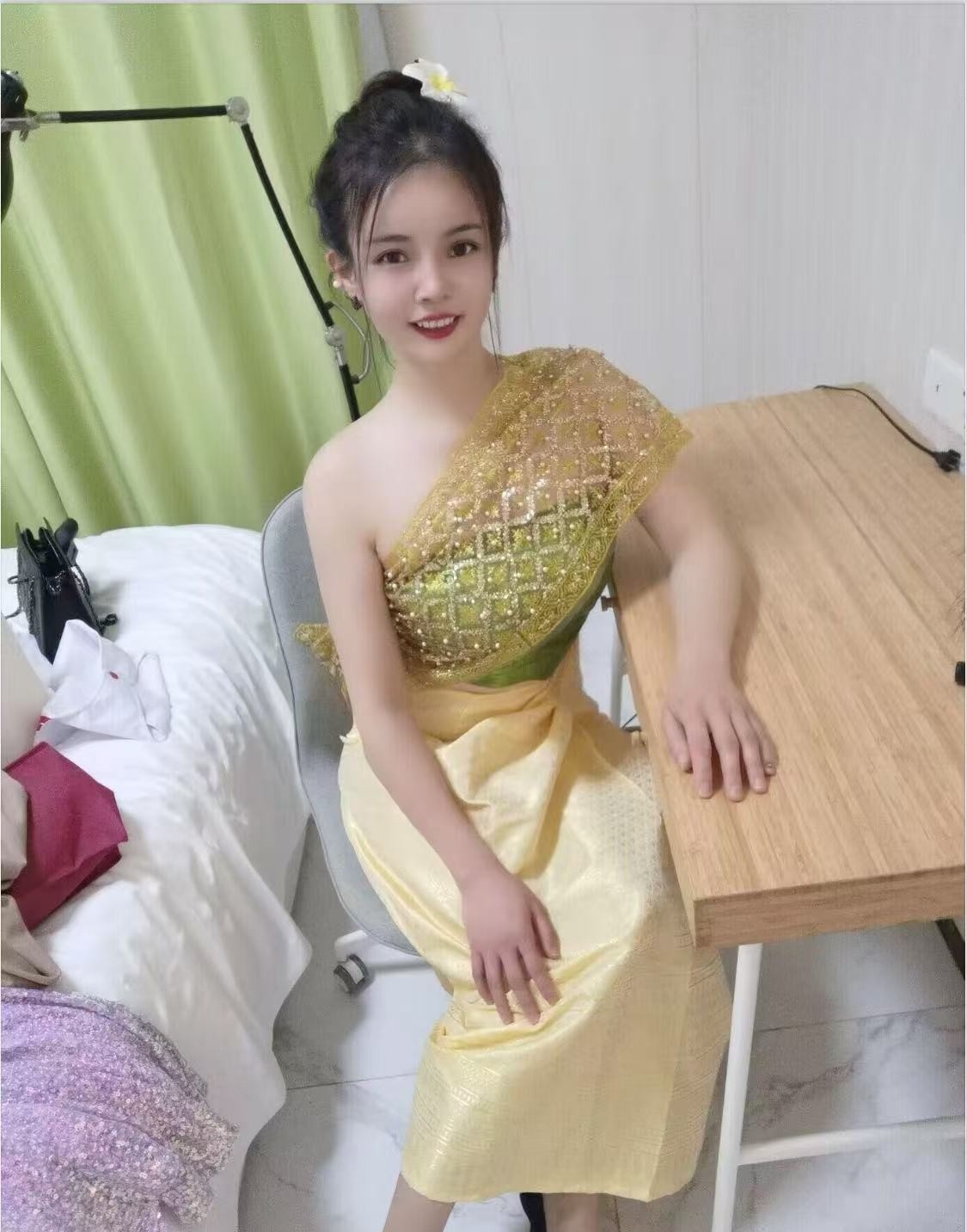 身材诱人小叶老师