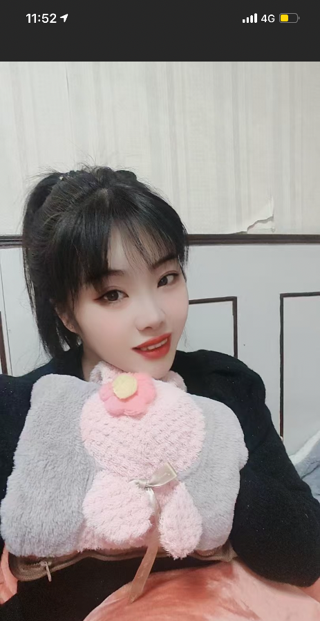 胸大屁股大的人妻