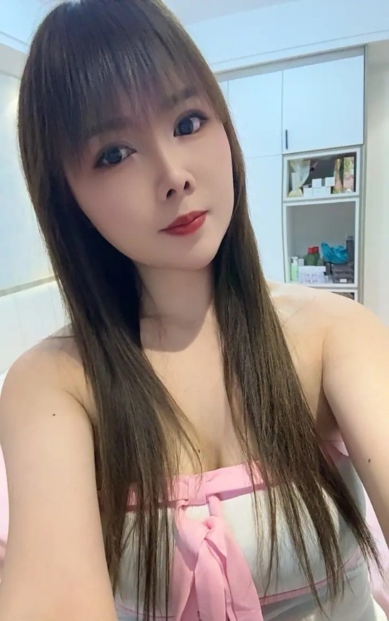 身材服务都不错的少妇