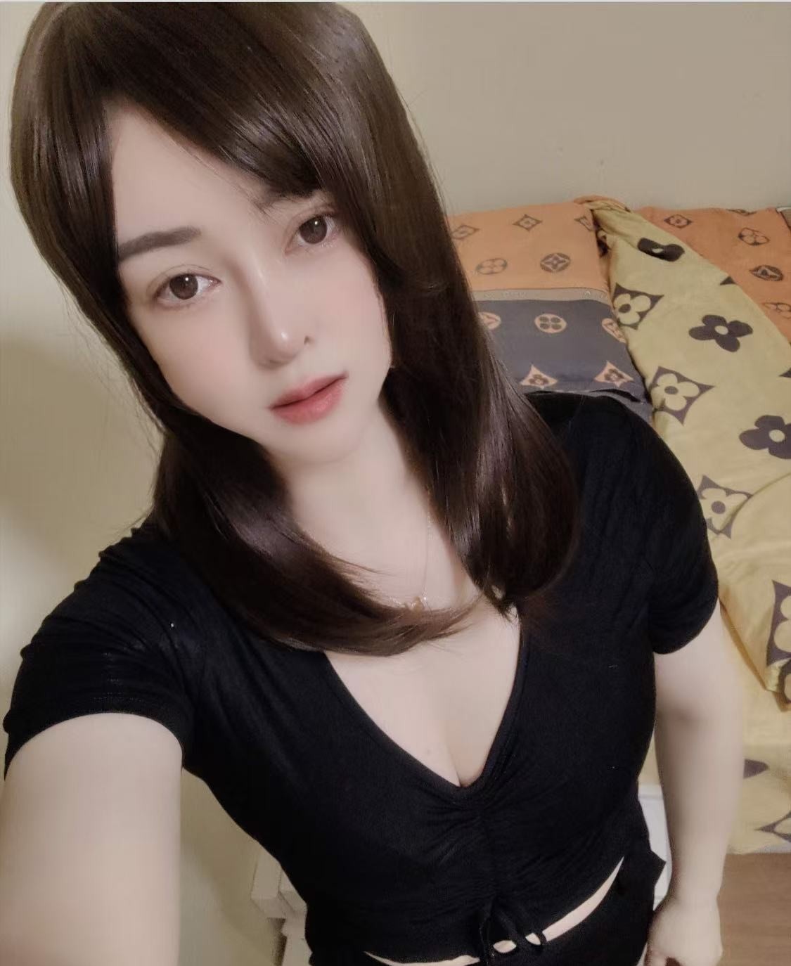 大臀制服诱惑老师