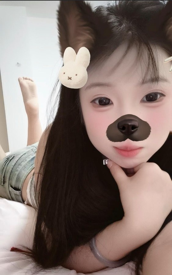 在校大奶妹