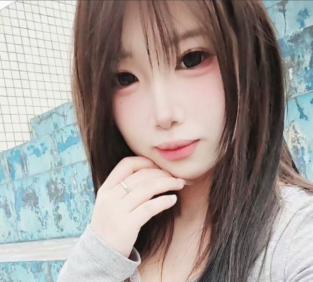 在校大奶妹
