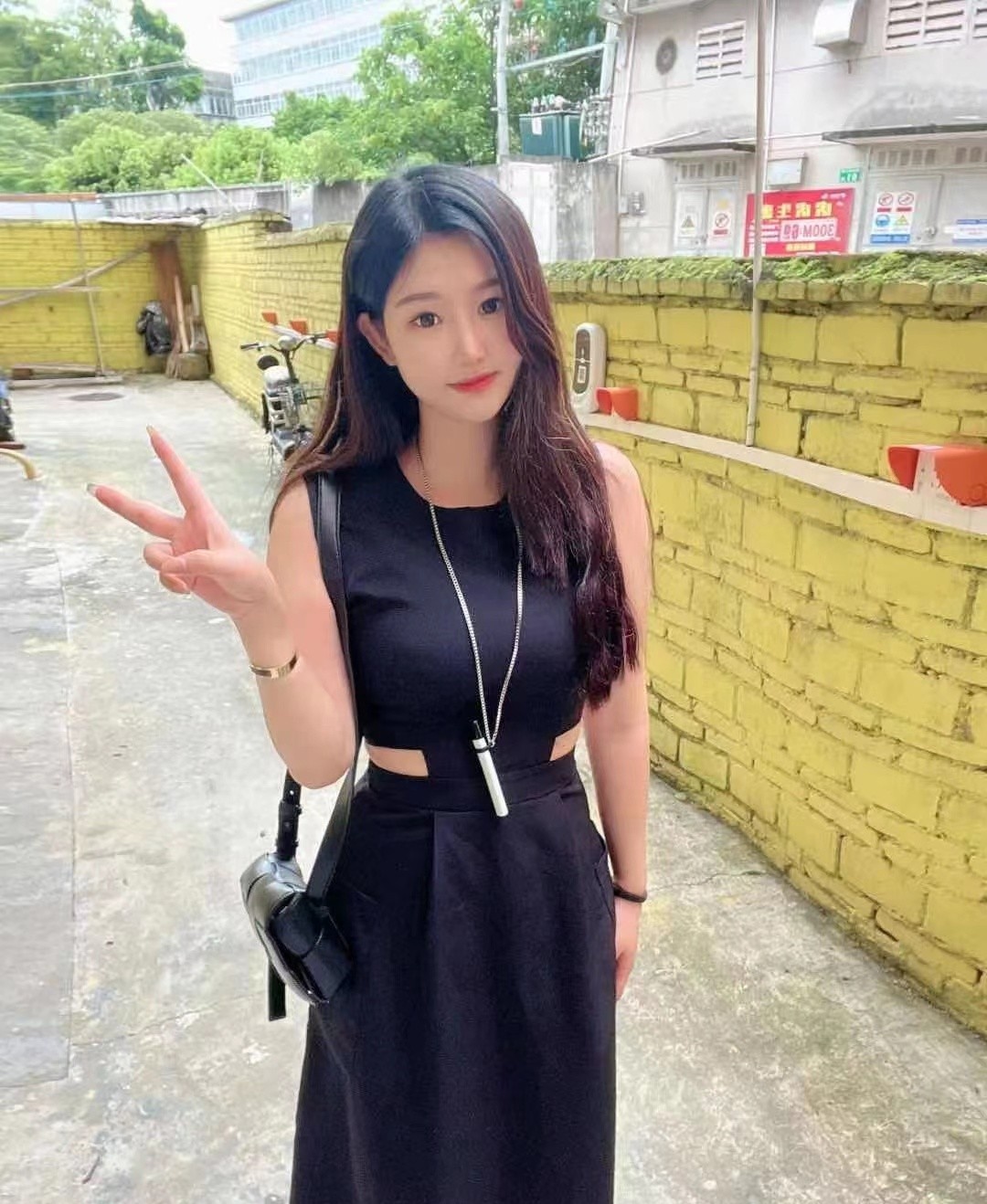 粉嫩颜值依依