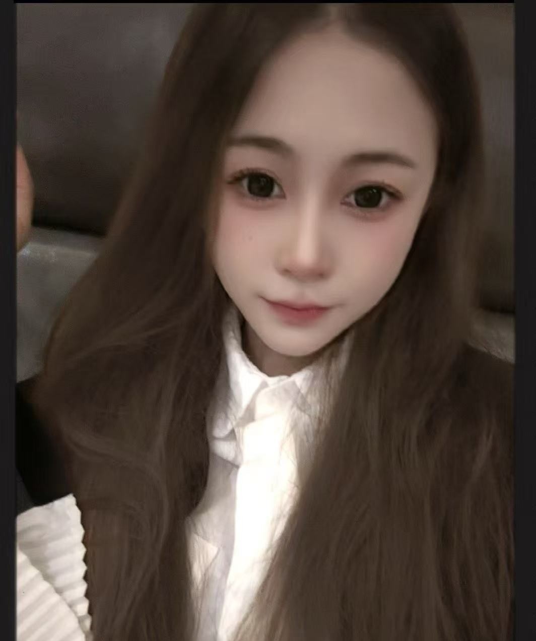 清纯漂亮兼职小姐姐