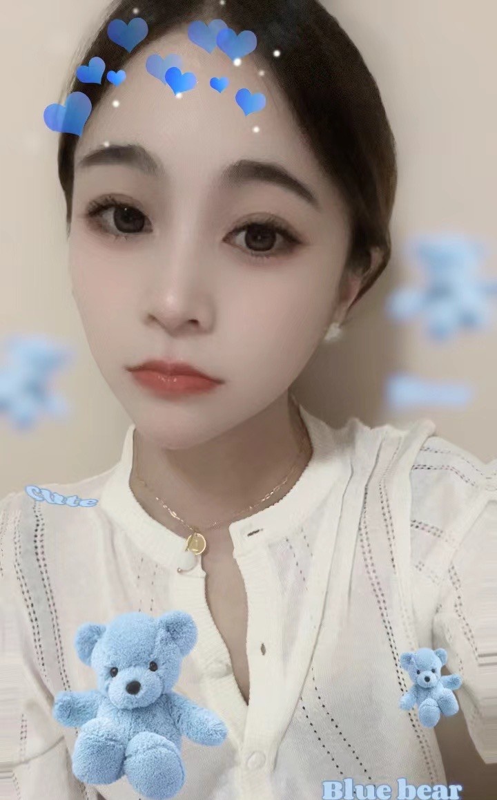 清纯漂亮兼职小姐姐