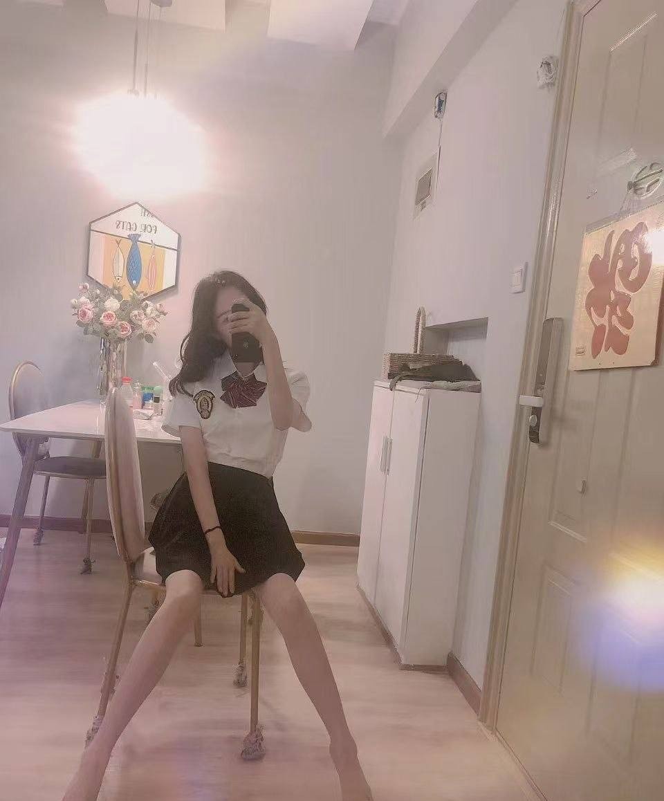 理工大长腿御姐