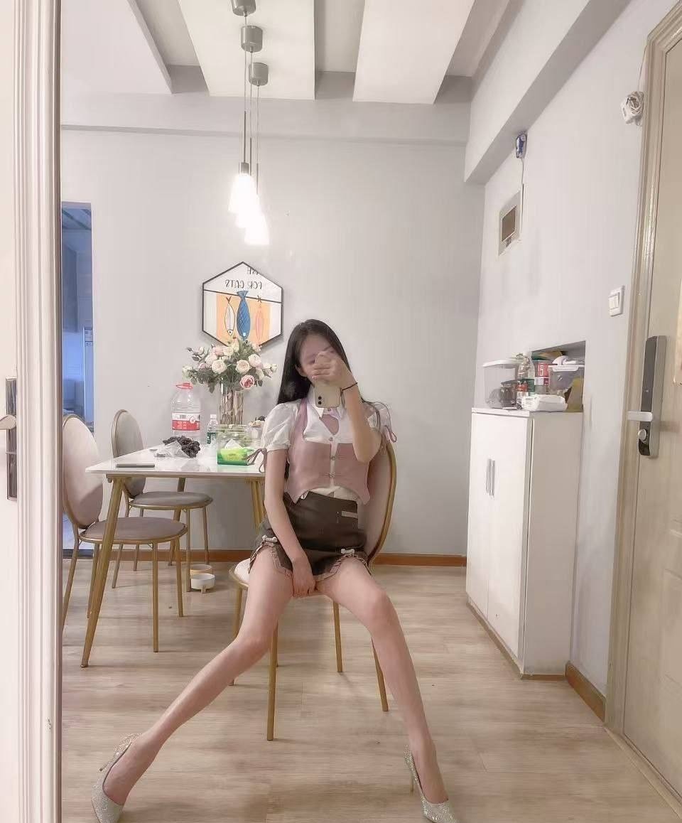 理工大长腿御姐
