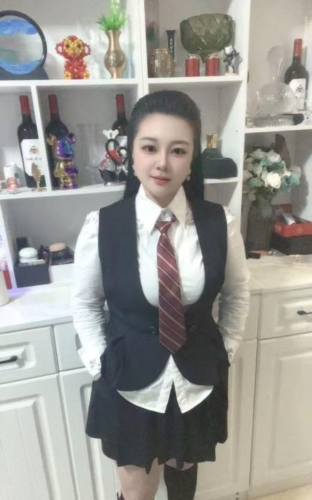 大奶骚货兰兰