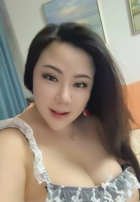 兰州大胸轻熟女