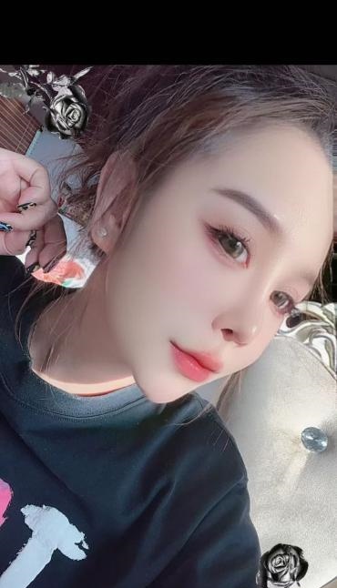 一字马性感骚女
