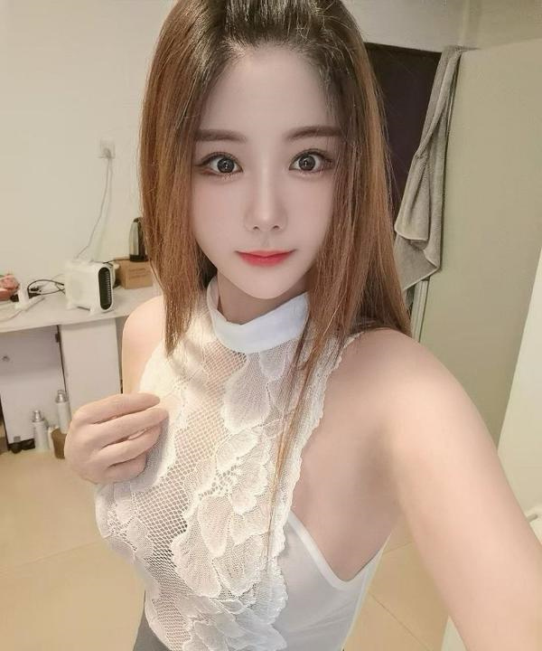 南山性感美乳绾绾