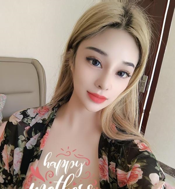 混血儿丽莎大胸妹儿