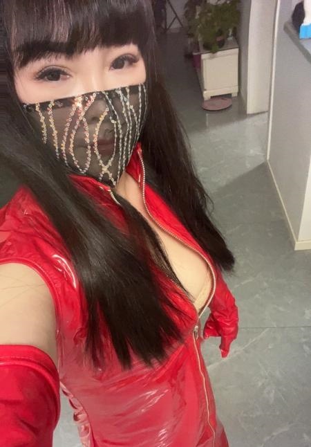 服务行的少妇小雨