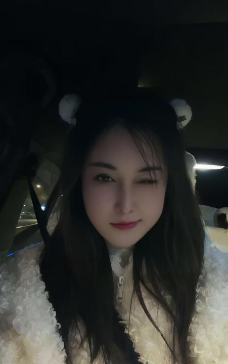 黑丝长腿乐儿