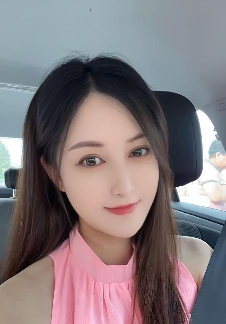 黑丝长腿乐儿
