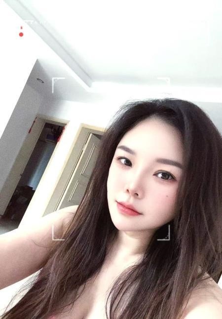 中山石歧大胸妹
