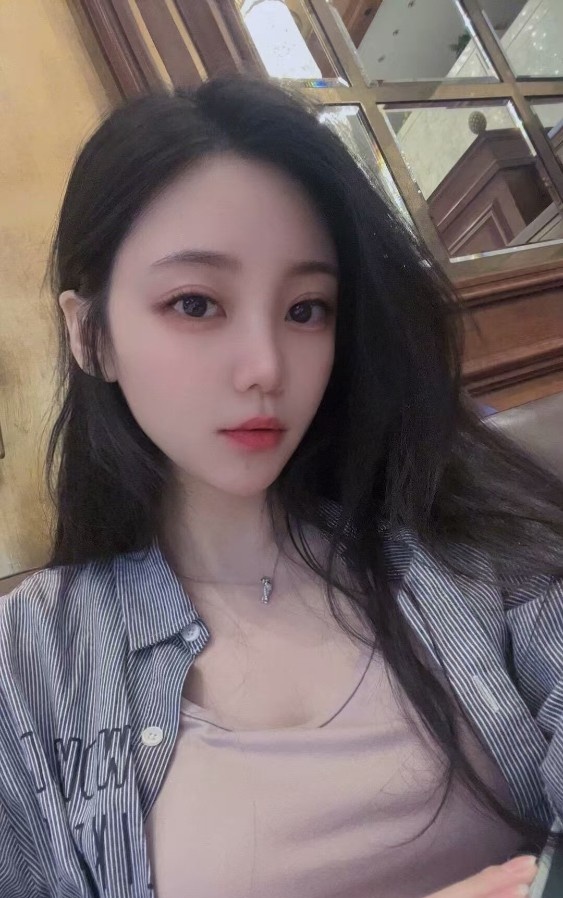 瓯海颜值不错的大胸妹