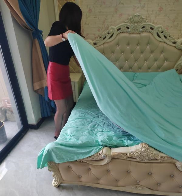 美脚离异熟女