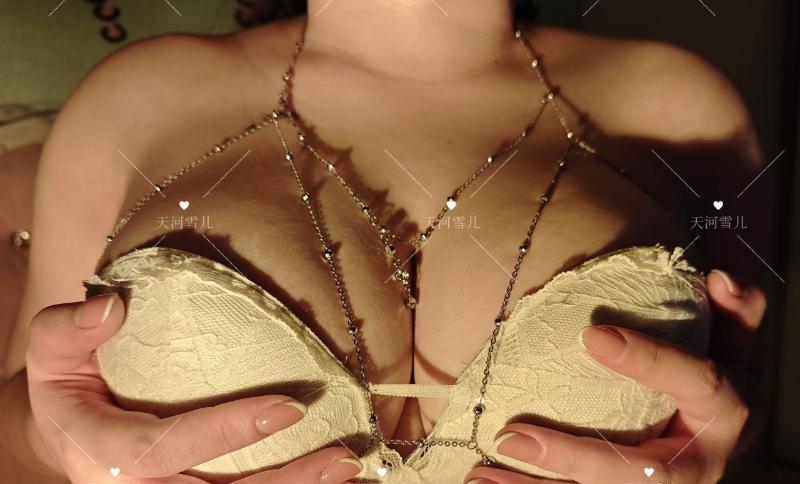 反食天河巨乳妹