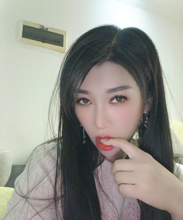 颜射骚妇花妹