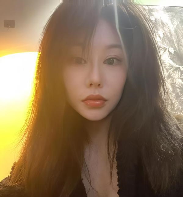 大胸球球