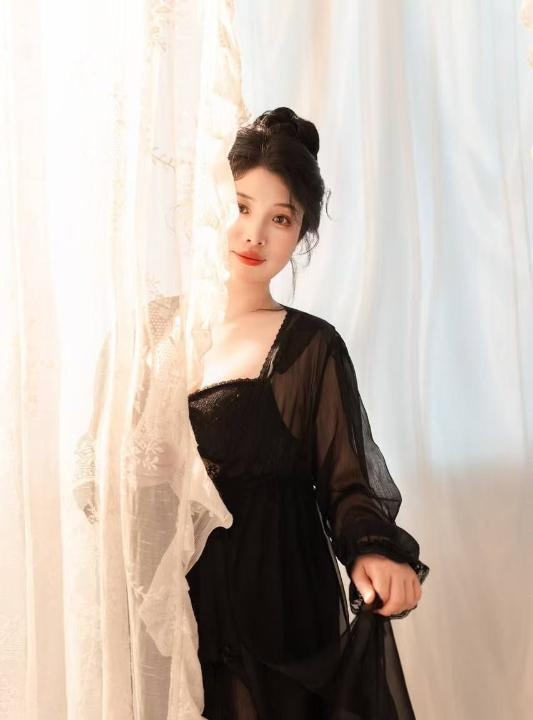 东郊骚货大胸少妇