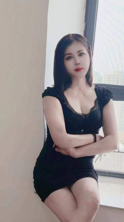 身材超棒的少妇