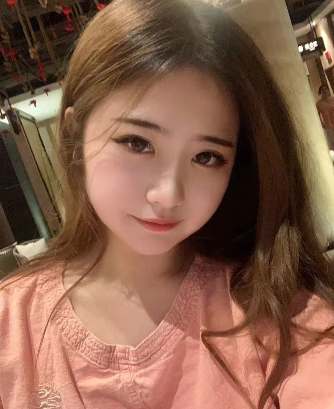大胸嫩妹妹子