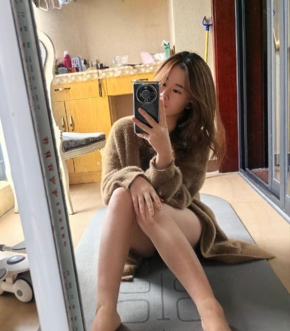 浦东大胸清纯少妇
