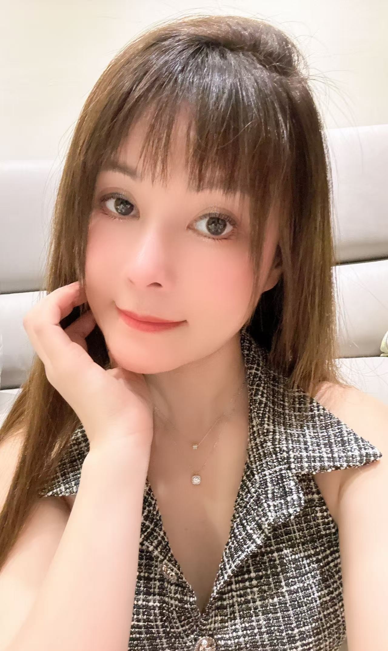 台湾馨雨女友江苏省苏州市昆山市昆城景苑附近