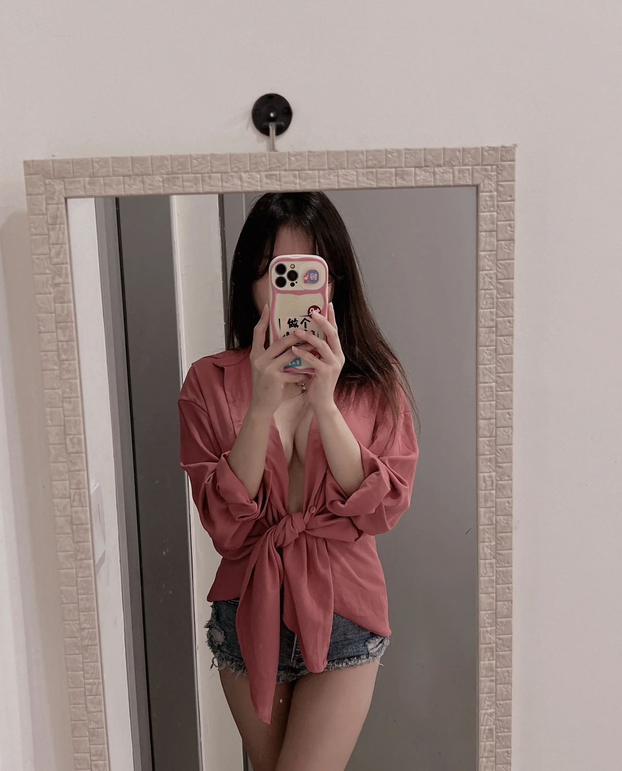 大奶网红脸美女