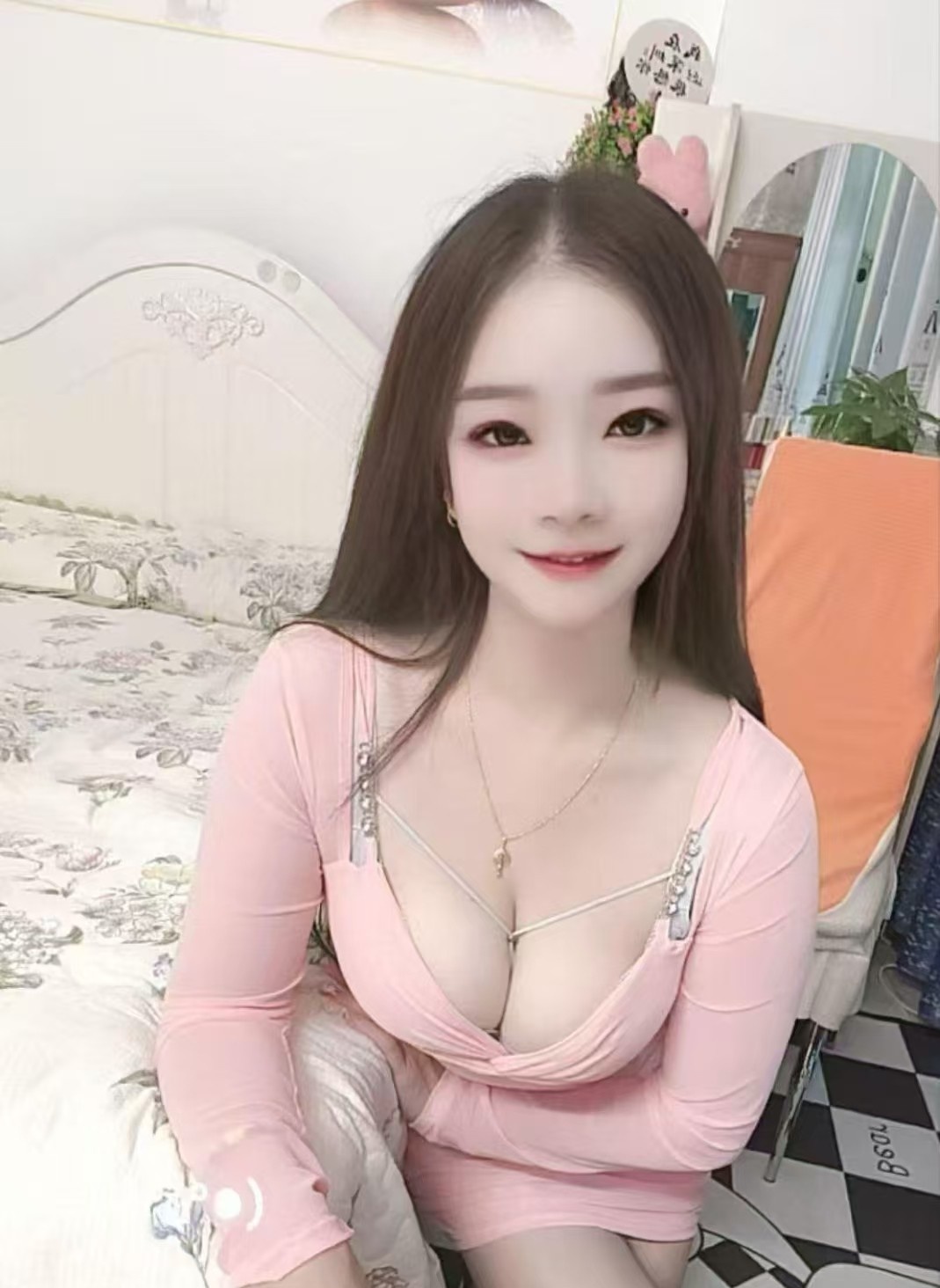 布吉美乳叶子