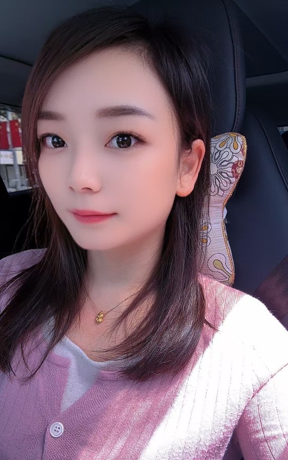 金霞三美小芳