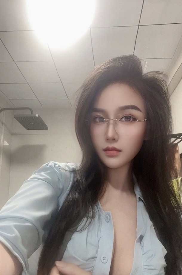 大奶白苏老师