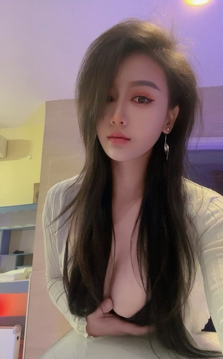 大奶白苏老师