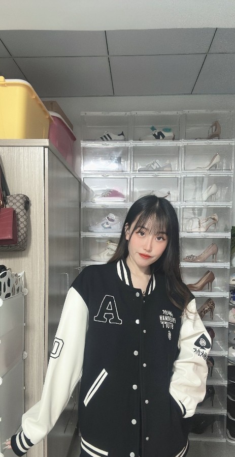 宝龙广场小姐姐