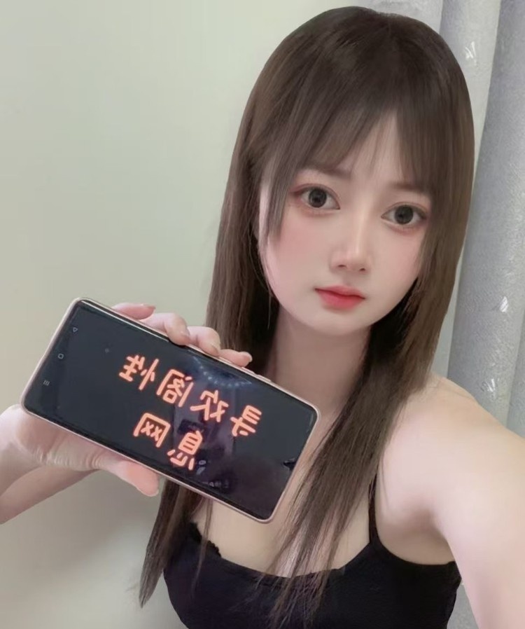 丝袜玉足彤彤