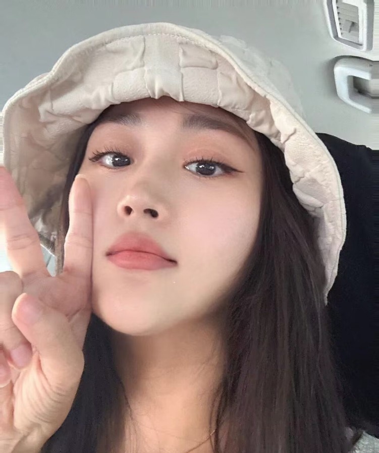 健身女孩蜜桃臀刘恋