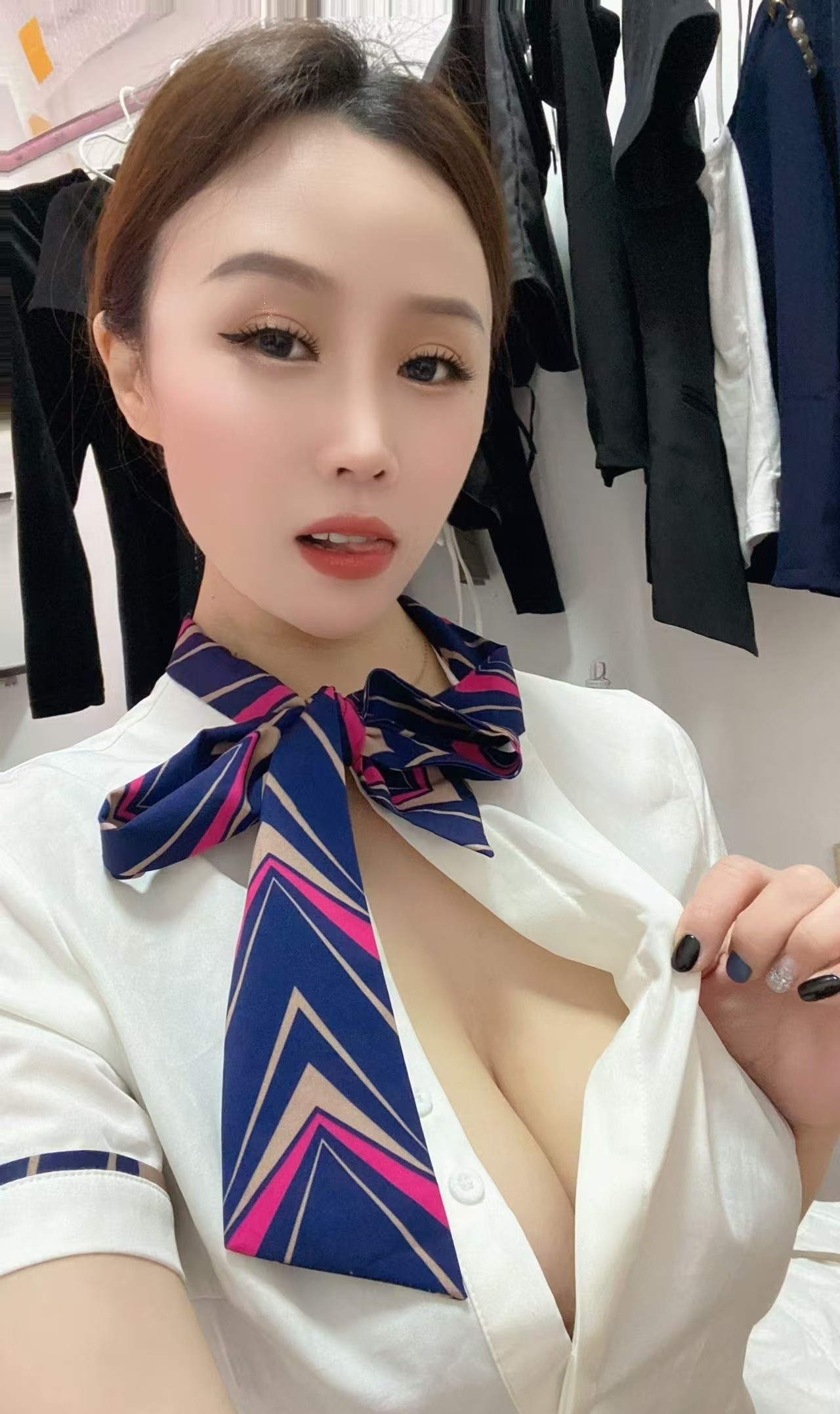 黑丝御姐小雅