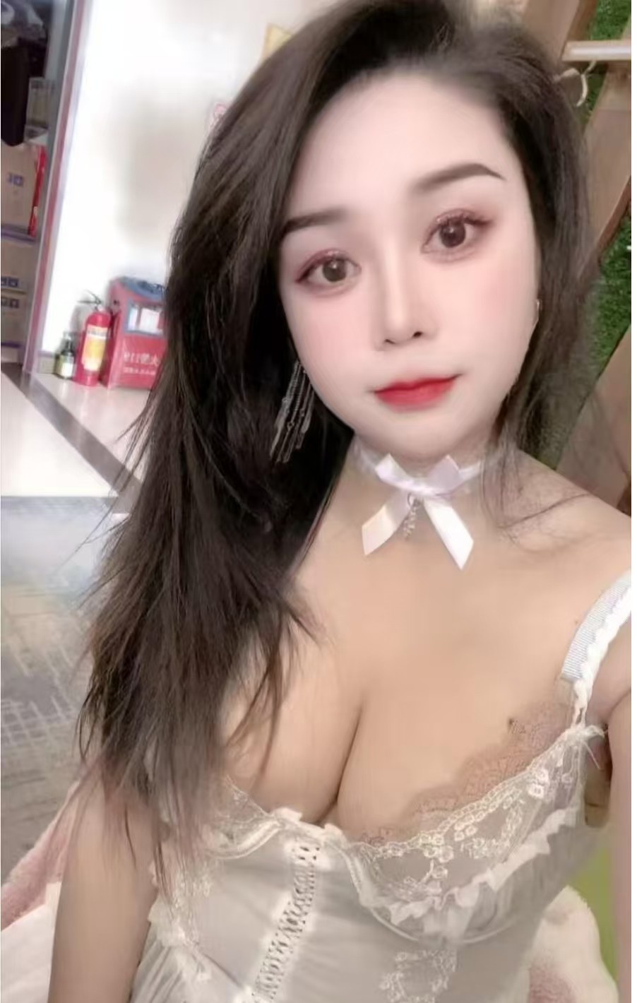 风骚水嫩大胸老师