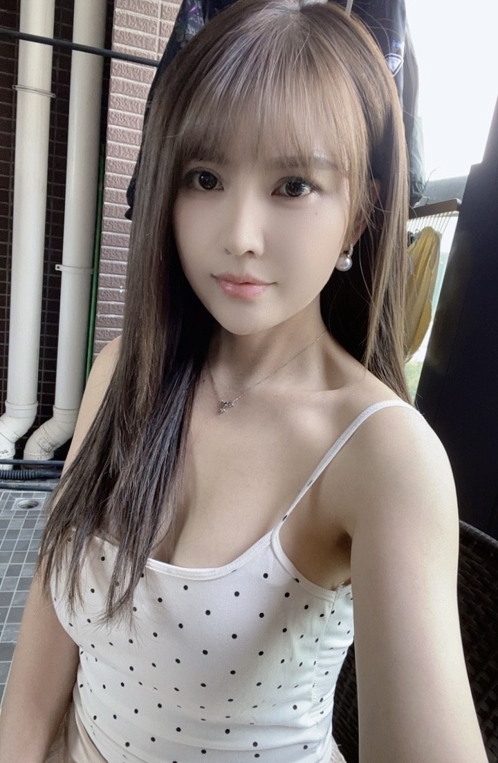 服务系颜值诗诗