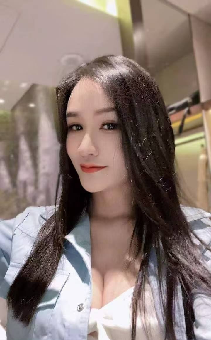 玄武身材火辣嫩妹