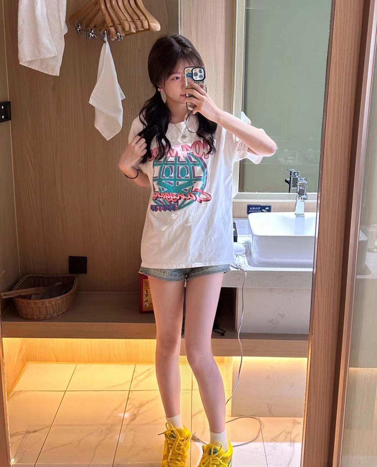 南山双马尾女孩