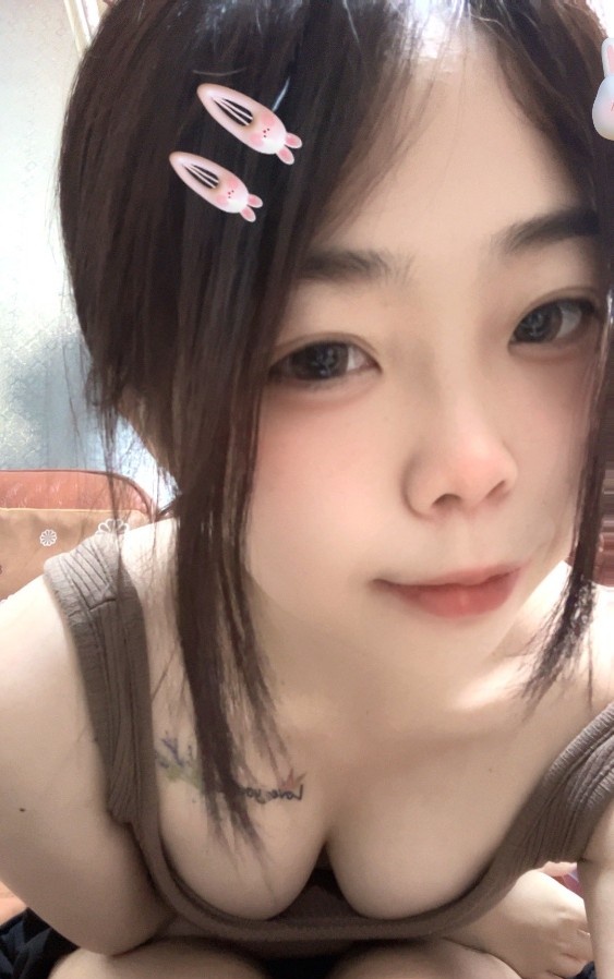 天河非主流嫩妹